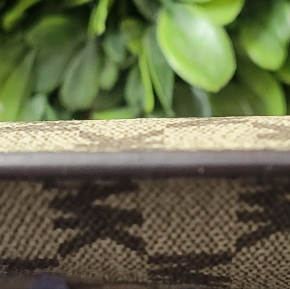 Michael Kors Wristlet - Picture 4 of 9